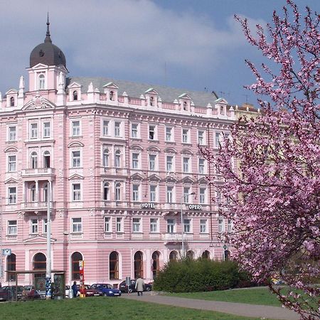 Hotel Opera Praha Bagian luar foto