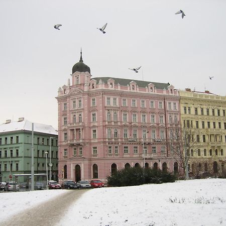 Hotel Opera Praha Bagian luar foto